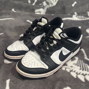 Nike Dunk Low Top Black and White Sneakers Size 6.5